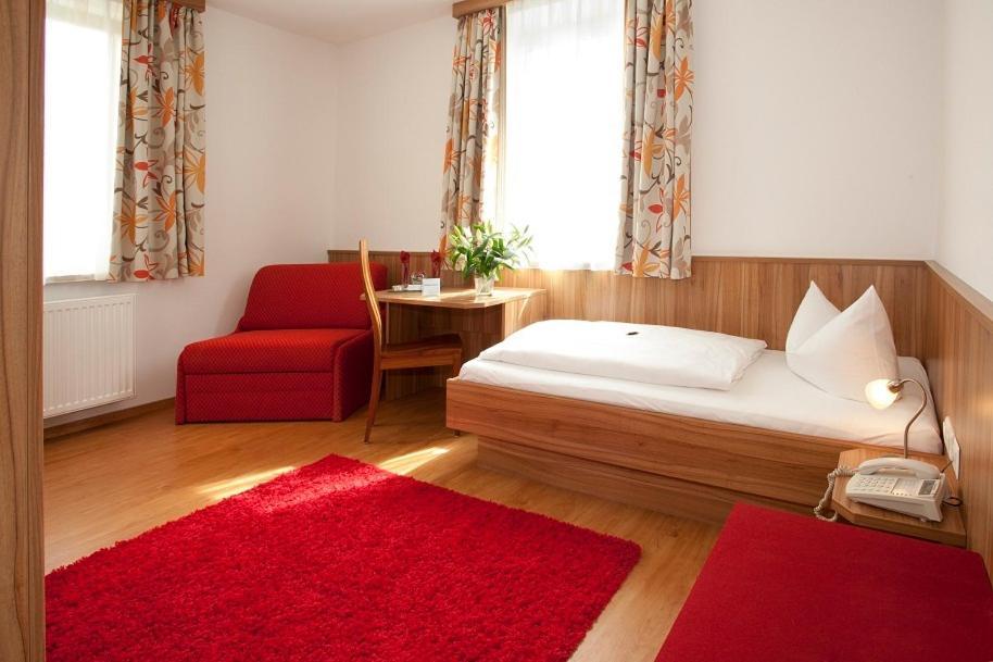 Hotel Drei Loewen 다하우 외부 사진